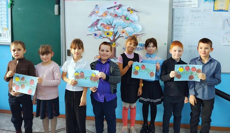 В Чернореченской школе № 2 отметили День зимующих птиц.