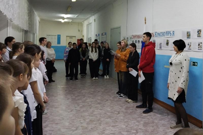 Добровольцы провели акцию «Письмо солдату».