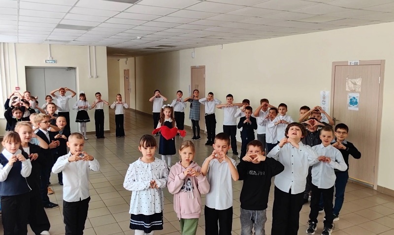 В Козульской школе № 2 прошел очередной урок из цикла «Разговоры о важном».