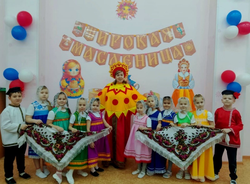 В «Радуге» празднуют Масленицу!.