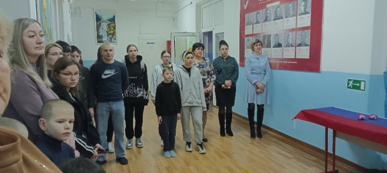 Служение людям. Служение людям.