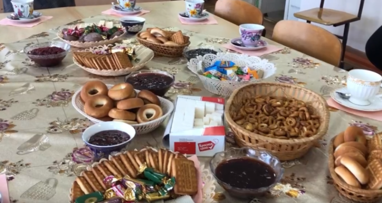 День маминого варенья. День маминого варенья.