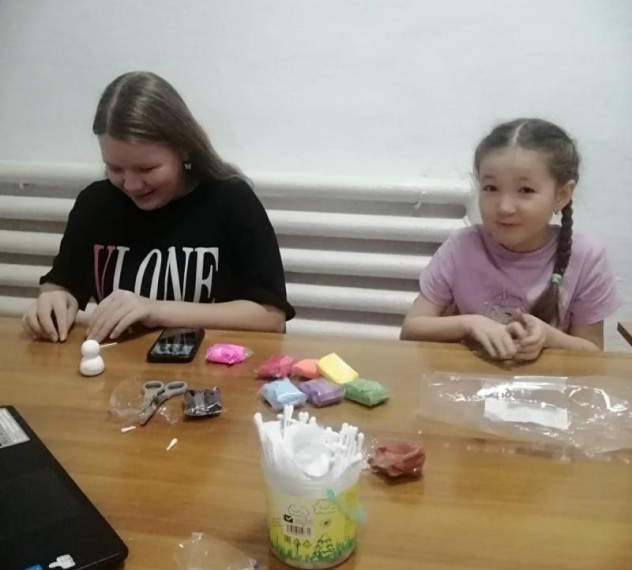 Всельском клубе д. Большой Кемчуг началась предпраздничная суета. Всельском клубе д. Большой Кемчуг началась предпраздничная суета.