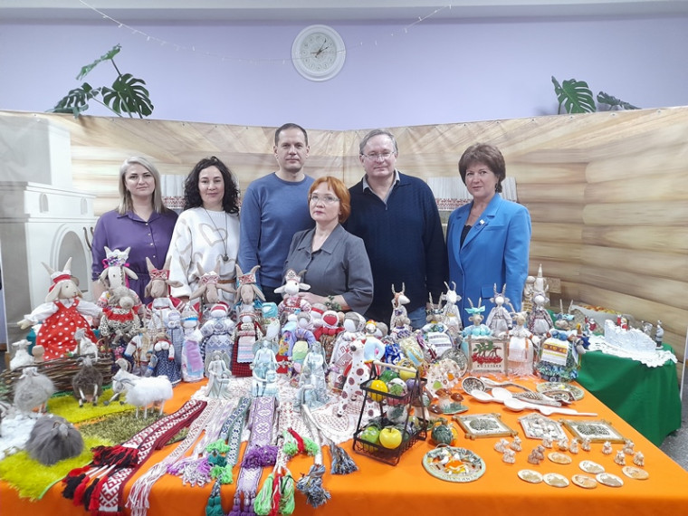 В Козульке проходит просветительская акция «Достижения России». В Козульке проходит просветительская акция «Достижения России».
